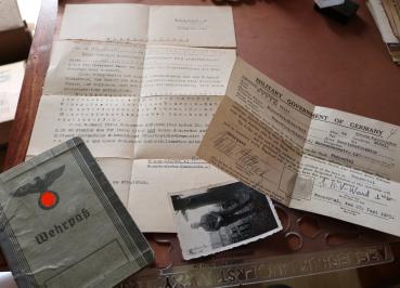 Preview: Service card of a soldier from Zwittau + other papers